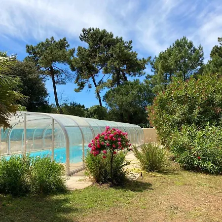 Maison De 4 Chambres Avec Piscine Privee Terrasse Et Wifi A Saint Trojan Les Bains