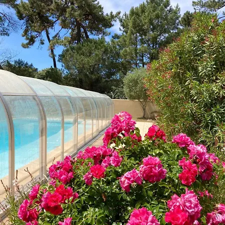 Maison De 4 Chambres Avec Piscine Privee Terrasse Et Wifi A Saint Trojan Les Bains *